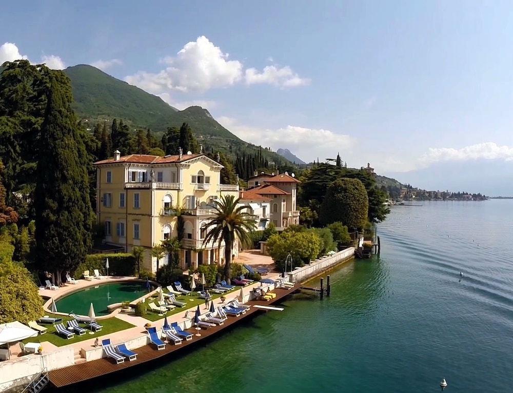 Hotel Monte Baldo E Villa Acquarone Gardone Riviera Exterior photo