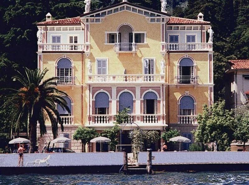 Hotel Monte Baldo E Villa Acquarone Gardone Riviera Exterior photo