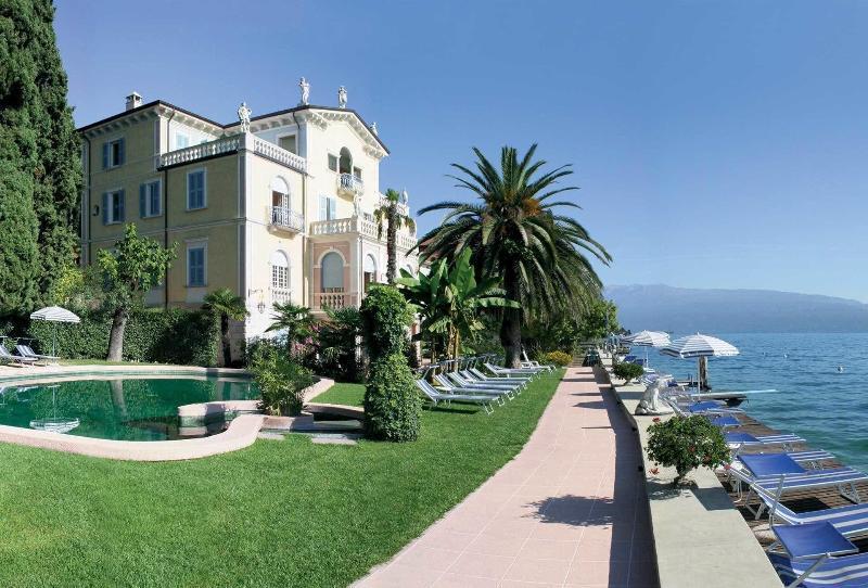 Hotel Monte Baldo E Villa Acquarone Gardone Riviera Exterior photo