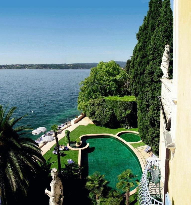 Hotel Monte Baldo E Villa Acquarone Gardone Riviera Exterior photo